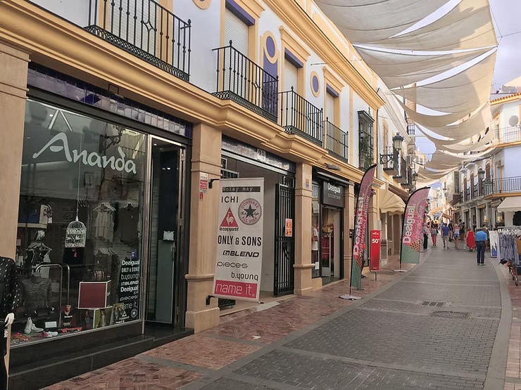 Nerja shopping guide